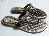 Rasteirinha com Strass Preta Dedo Ref. R08